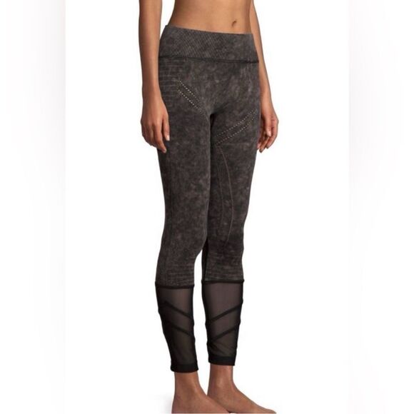 Blanc Noir Gray & Black Leggings High Waist Activewear Pants Large NWT - Picture 2 of 6